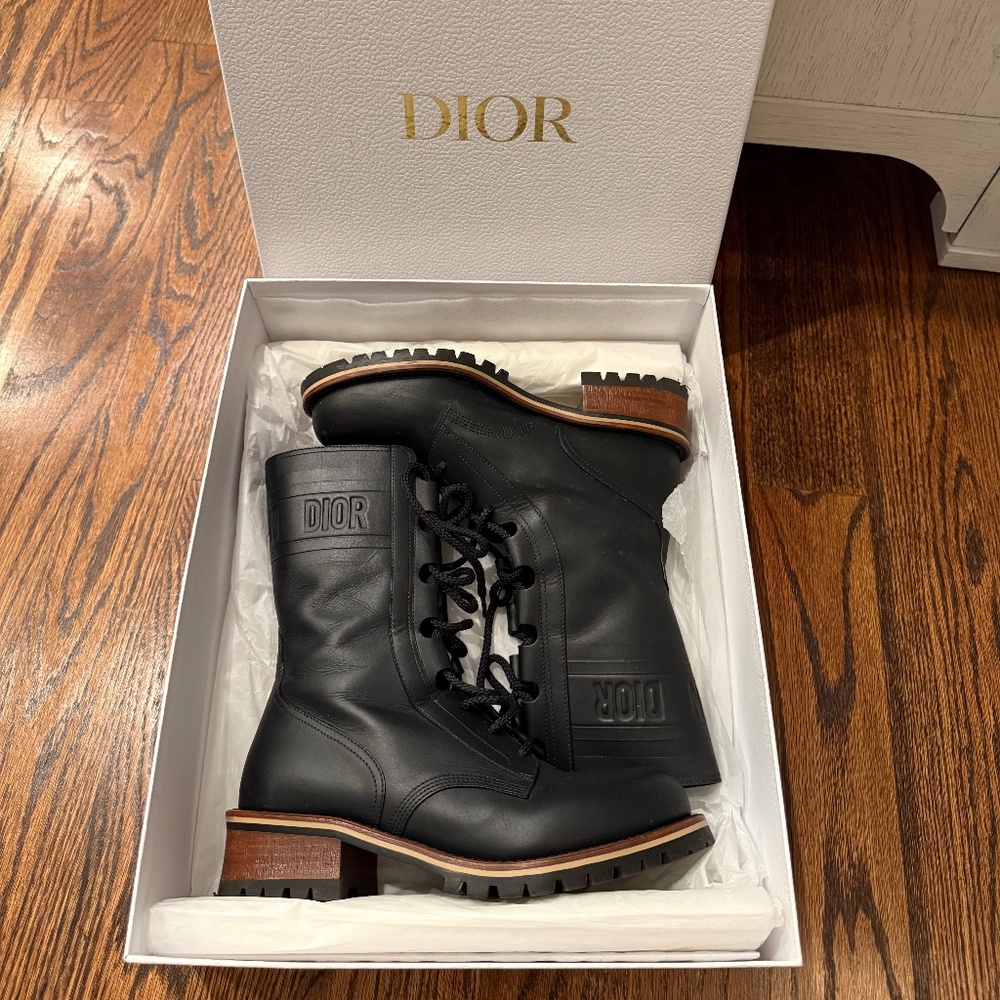 Dior lace up black boots